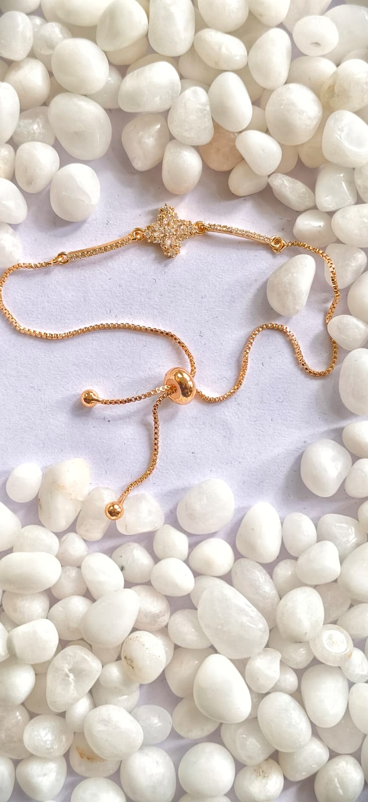 The Diamond Bloom gold